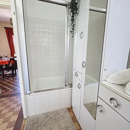 펜션 Les Ajoncs By Interhome 생미셸셰프셰프