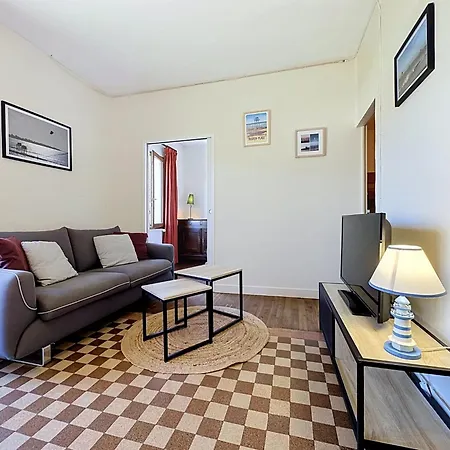 Les Ajoncs By Interhome * Saint-Michel-Chef-Chef
